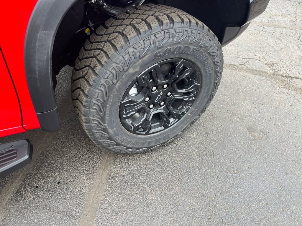 New 2026 Chevrolet Silverado 1500 ZR2 w/ LPO, Dark Essentials Package image 34