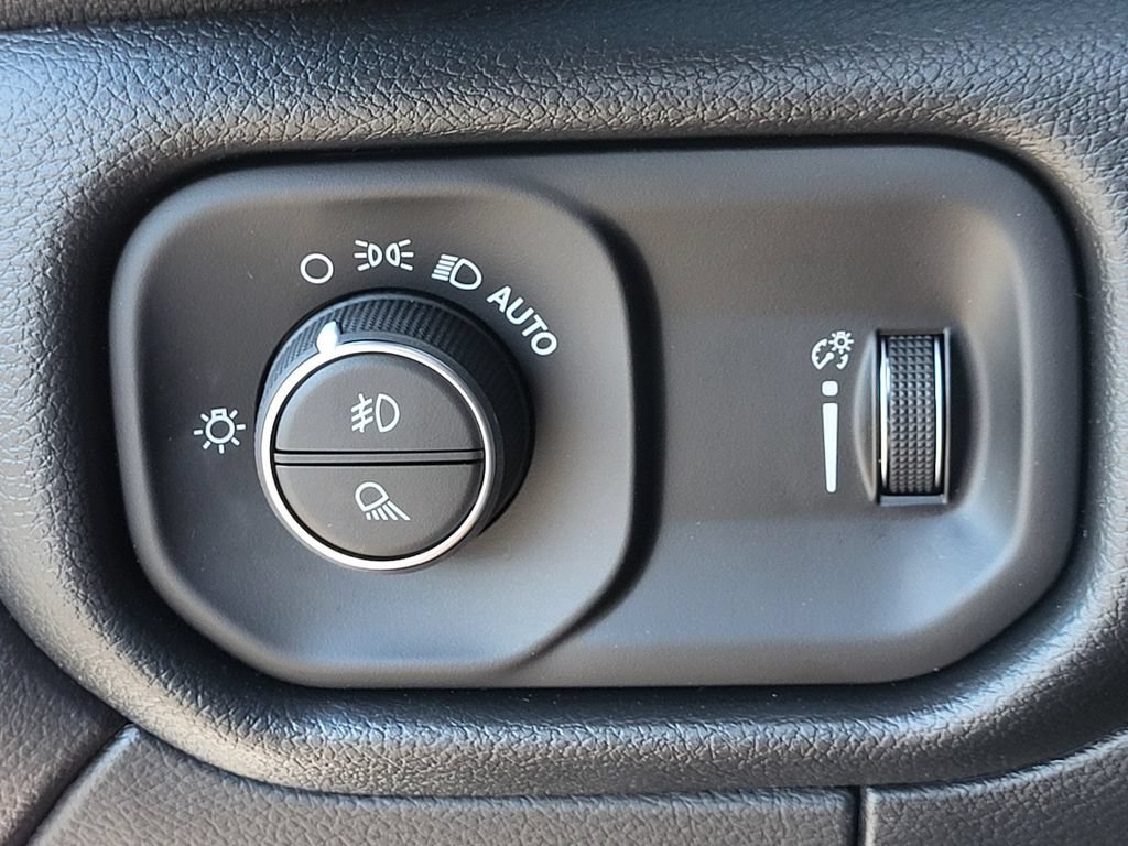 New 2026 RAM 2500 Tradesman AWD/4WD image 24