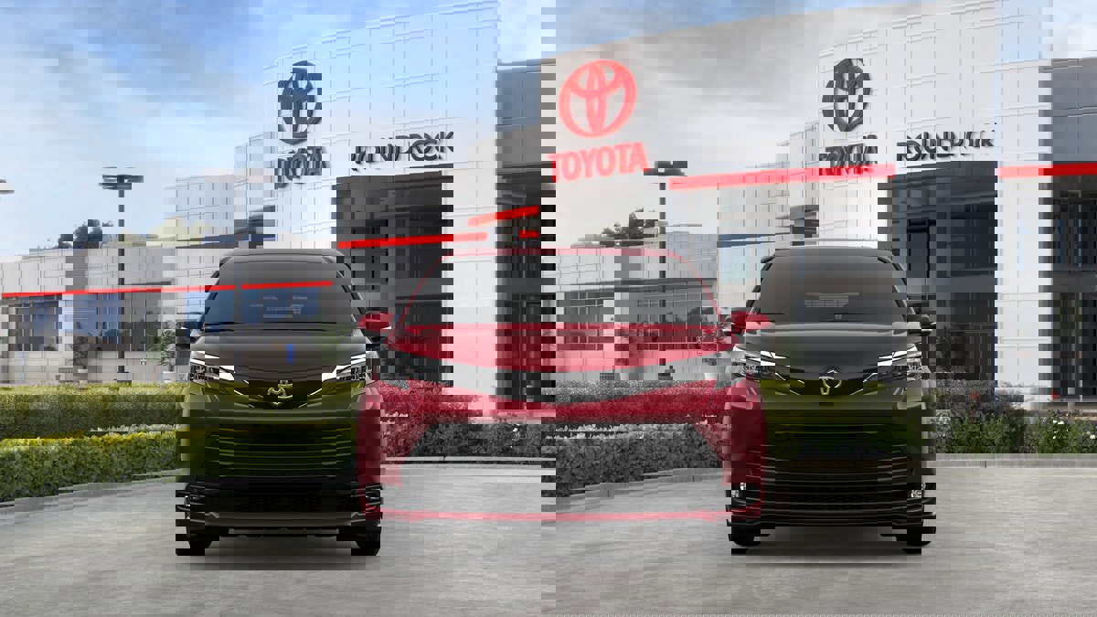 New 2026 Toyota Sienna XLE image 17