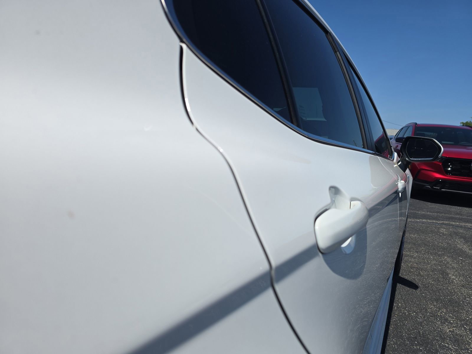 Used 2020 Toyota Camry SE FWD image 8