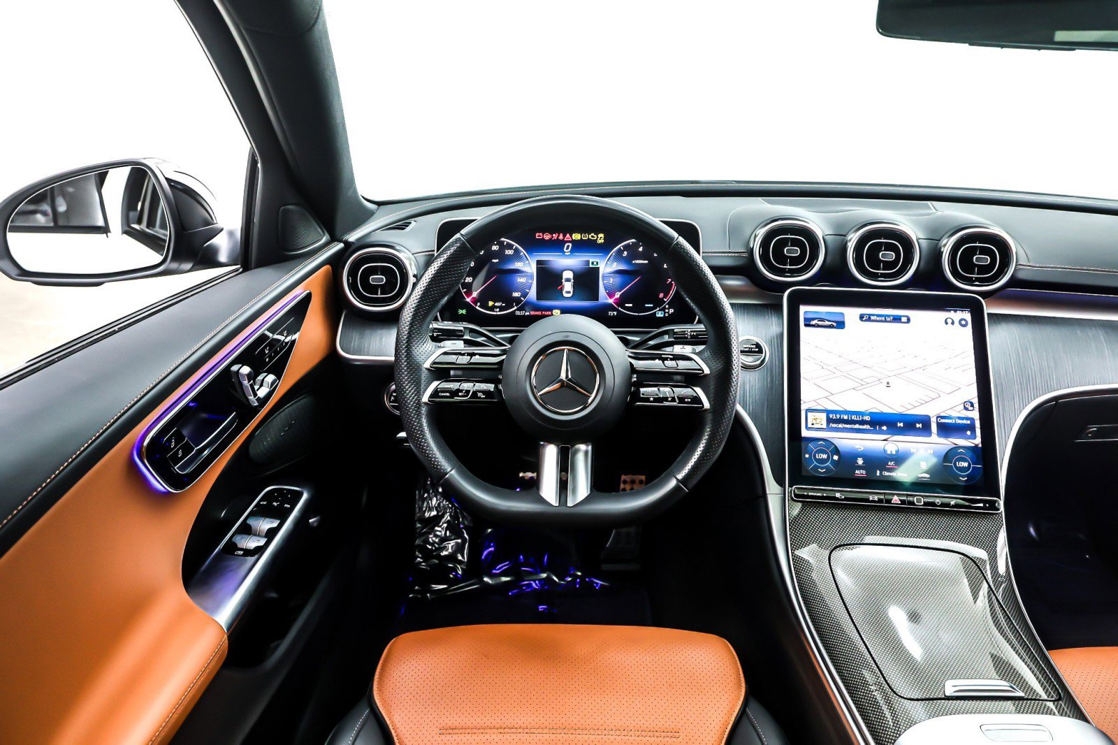 Used 2023 Mercedes-Benz C 300 Sedan image 6