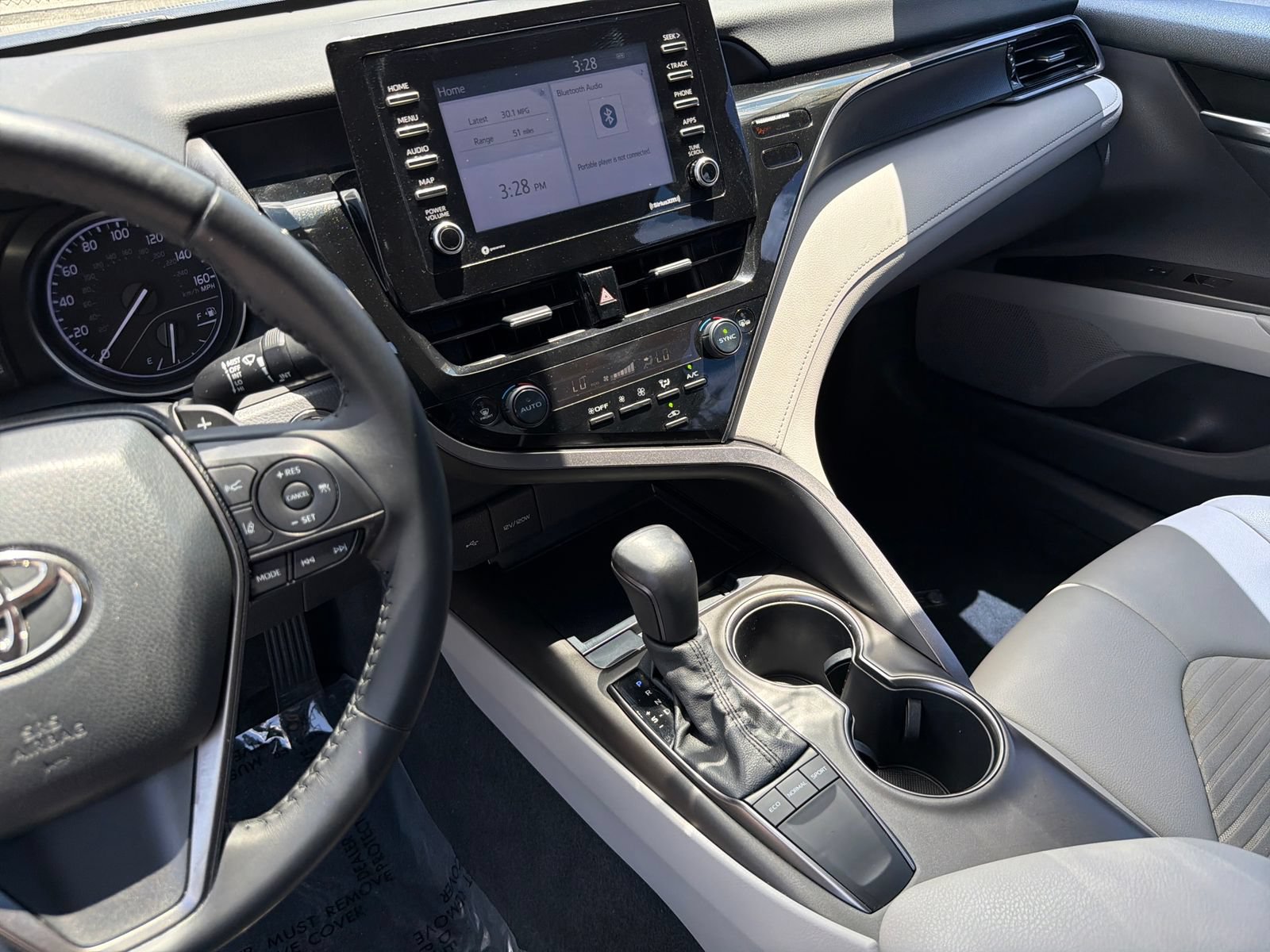 Used 2022 Toyota Camry SE w/ Convenience Package FWD image 21