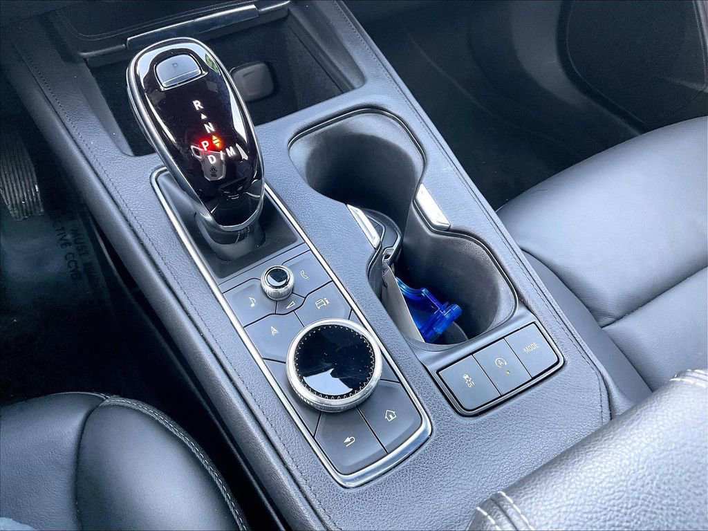 Used 2025 Cadillac XT4 Premium Luxury image 31