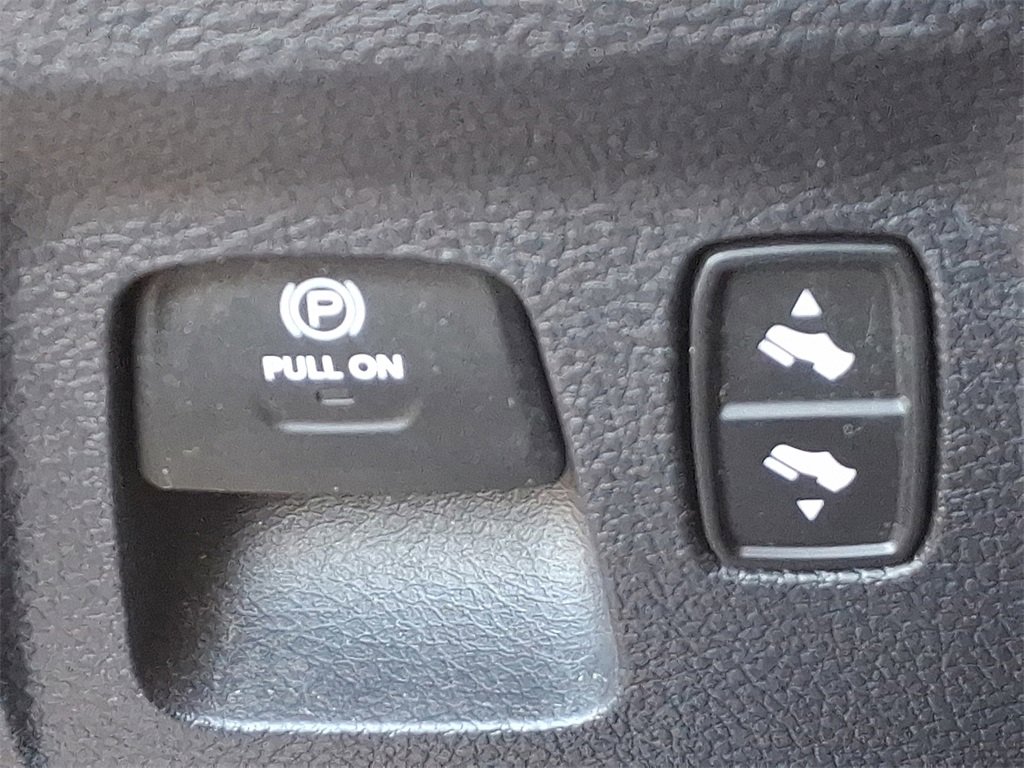 Used 2020 RAM 1500 Limited image 23