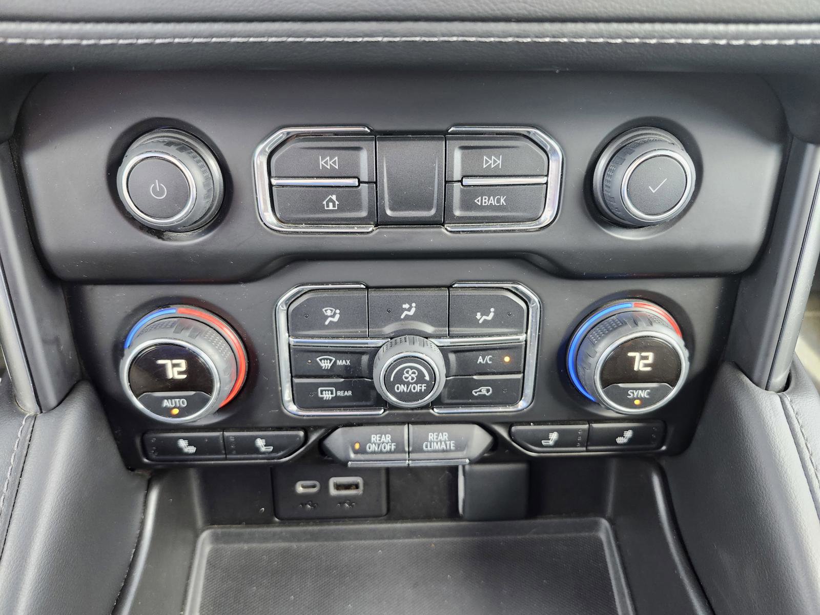 Used 2022 Chevrolet Tahoe LT w/ Luxury Package image 24
