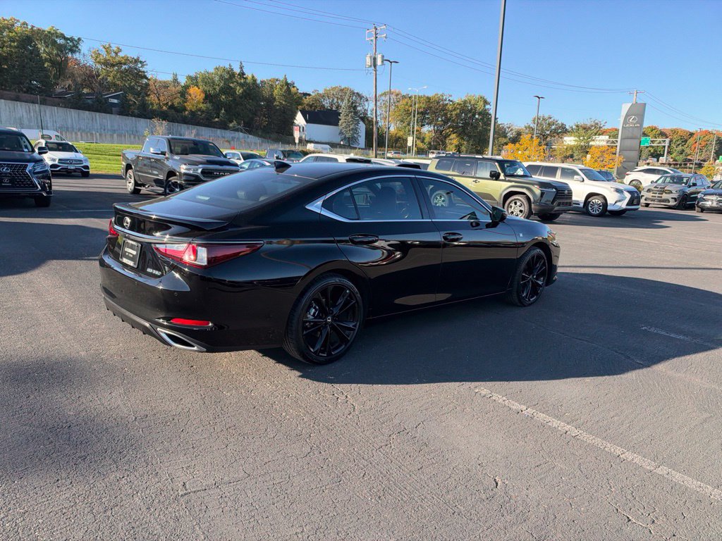 Certified 2024 Lexus ES 350 F Sport w/ Accessory Package (Z2) FWD image 31