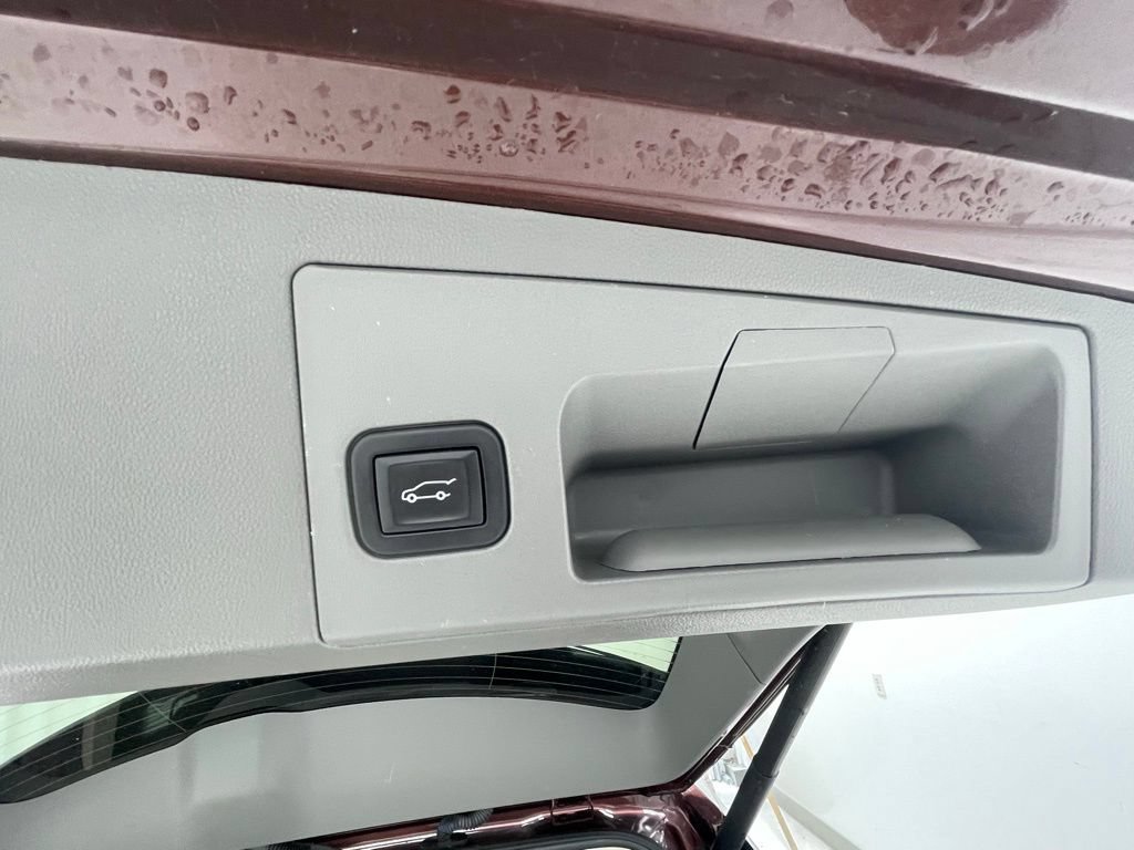 Used 2022 Cadillac XT5 Premium Luxury AWD/4WD image 7
