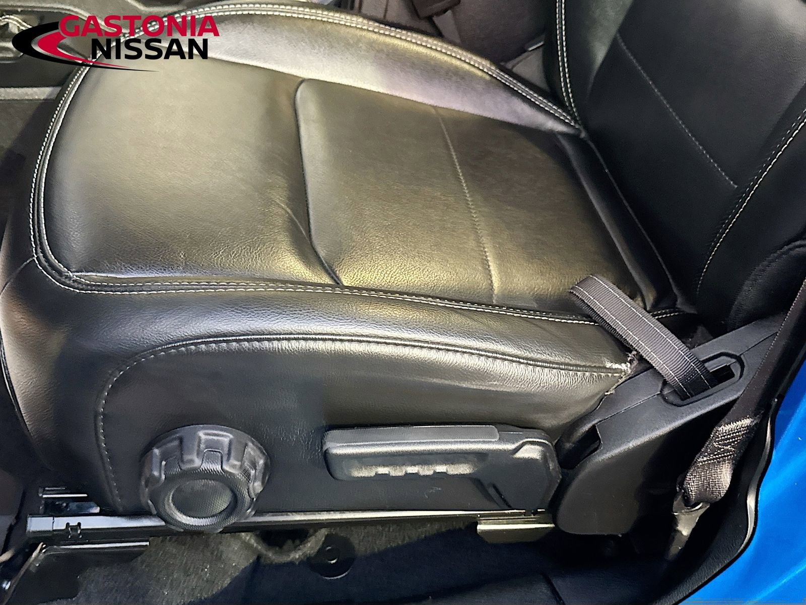 Used 2022 Jeep Wrangler Unlimited Sahara w/ Cold Weather Group image 25