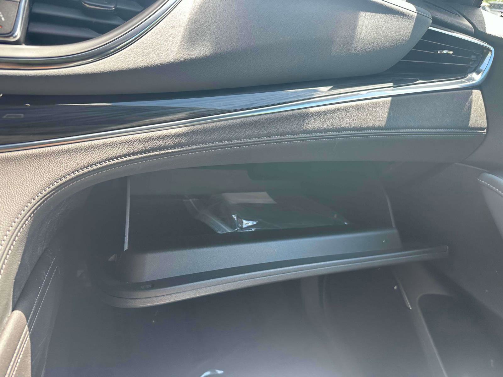 Used 2022 Buick Enclave Essence w/ Experience Buick Package image 35