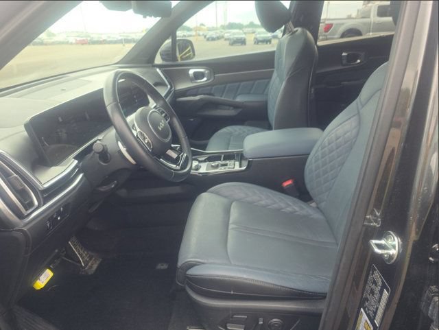 Used 2025 Kia Sorento SX Prestige AWD/4WD image 2