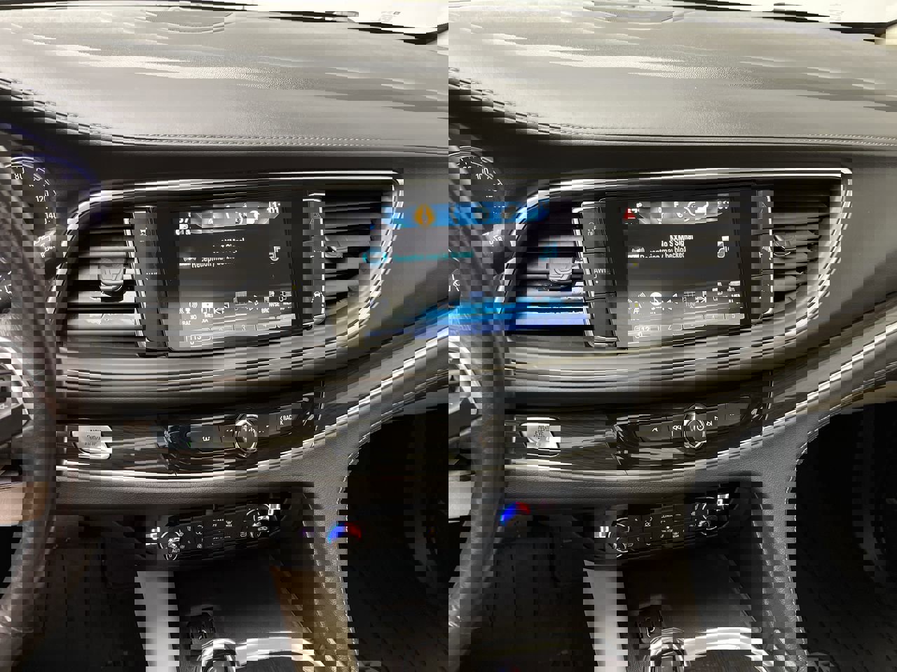 Used 2019 Buick Enclave Premium AWD/4WD image 19