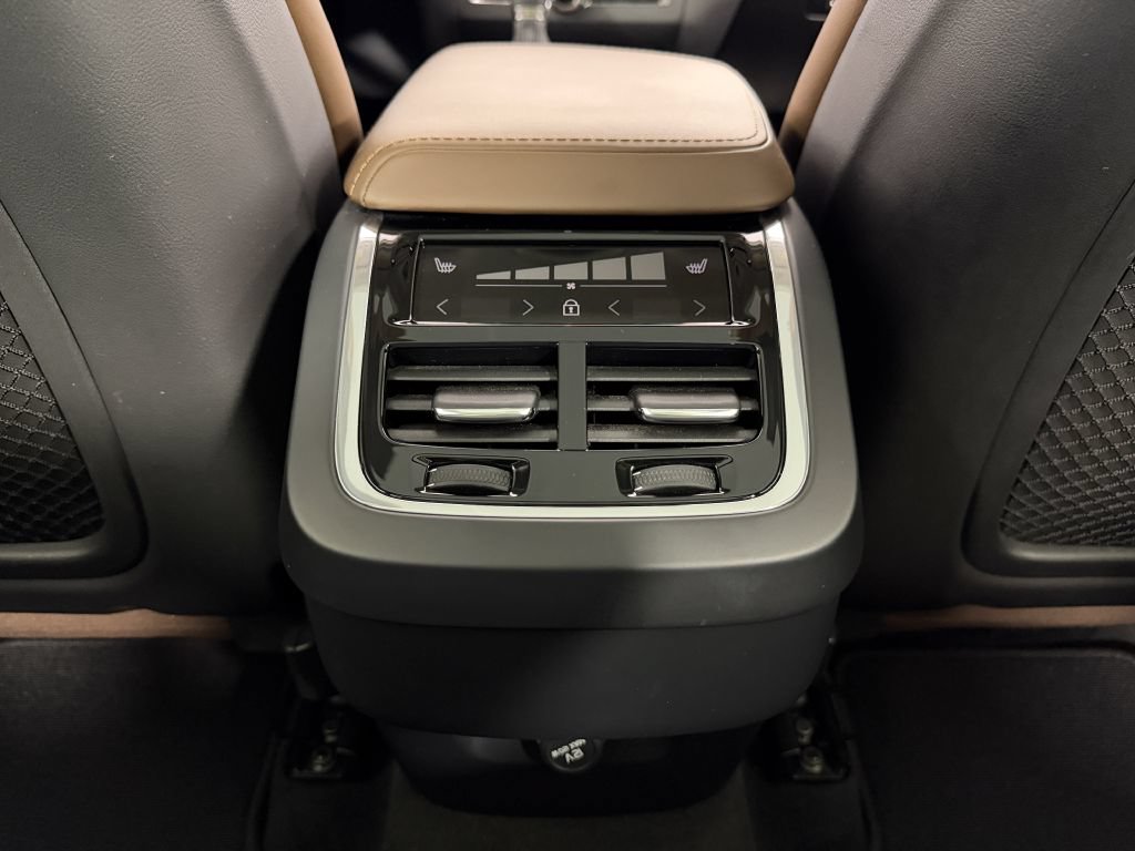Used 2019 Volvo XC60 T6 Inscription AWD/4WD image 44