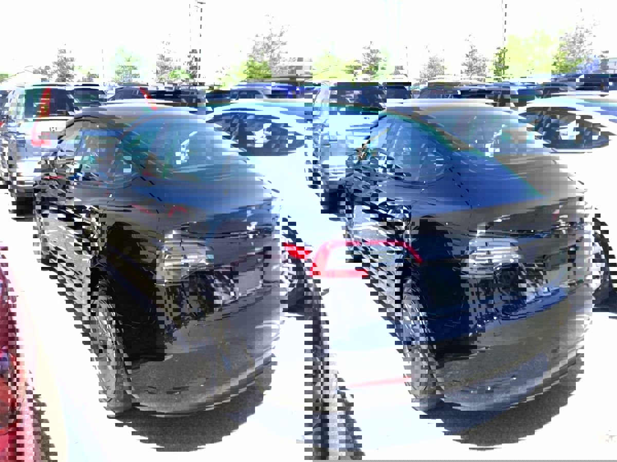 Used 2021 Tesla Model 3 Long Range AWD/4WD image 4