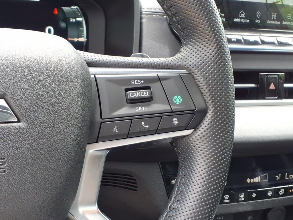 Used 2024 Mitsubishi Outlander SE Black Edition FWD image 13
