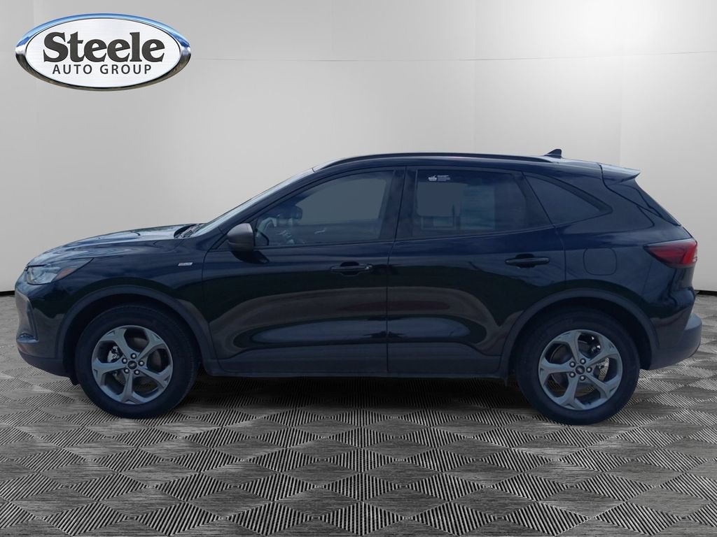 Used 2025 Ford Escape ST-Line AWD/4WD image 3