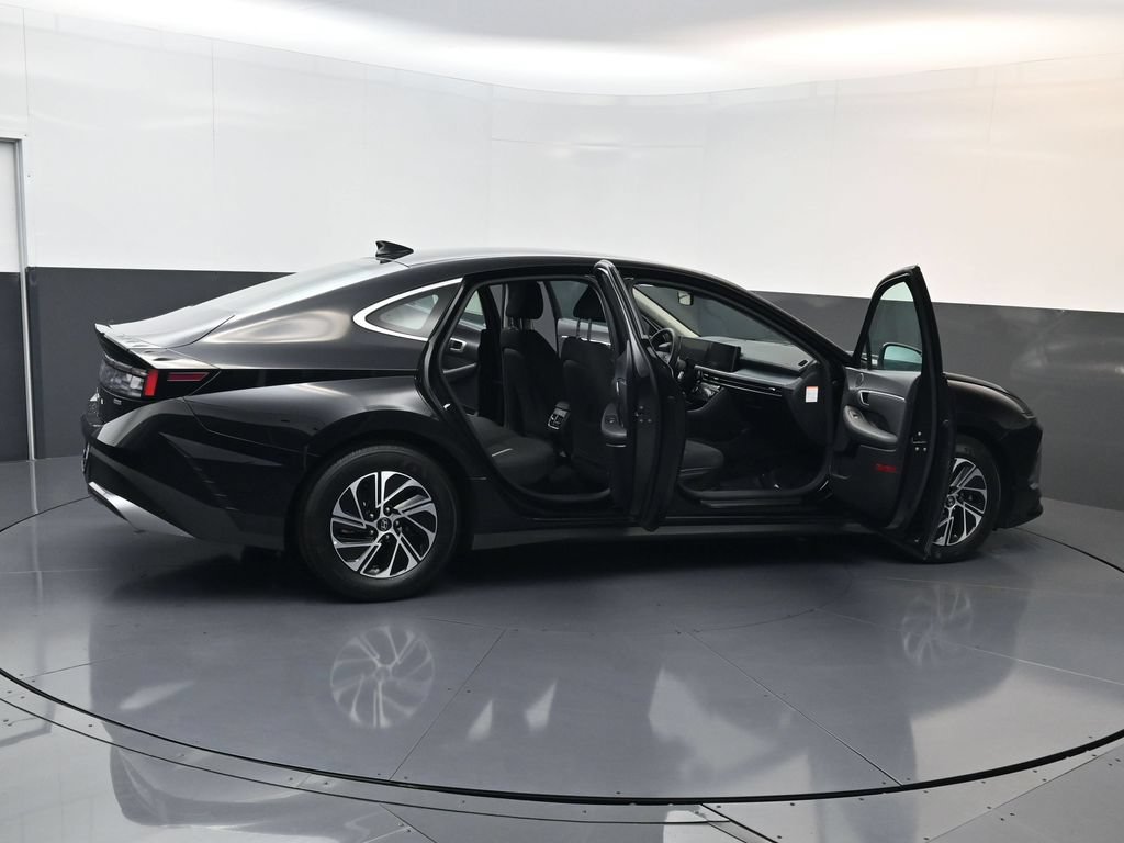 Certified 2026 Hyundai Sonata Blue FWD image 29