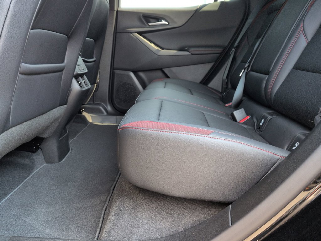 New 2027 Chevrolet Equinox RS w/ Safety and Technology Package AWD/4WD image 21