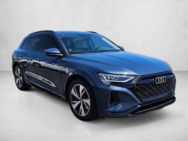 Used 2024 Audi Q8 e-tron Premium AWD/4WD image 3