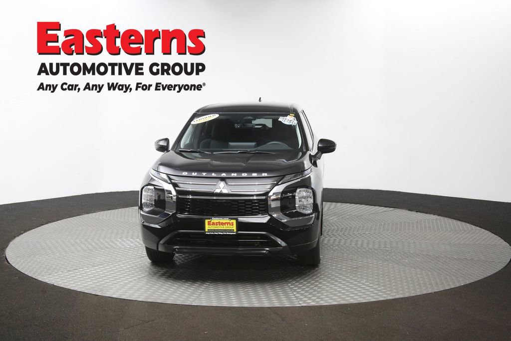 Used 2025 Mitsubishi Outlander ES image 53