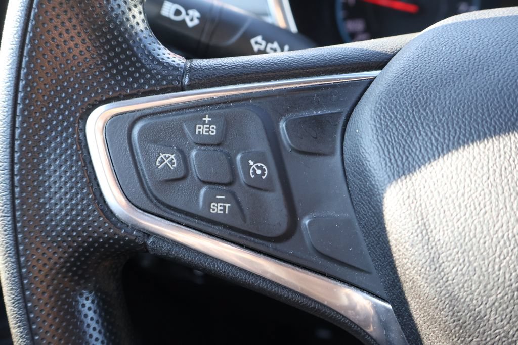 Used 2019 Chevrolet Equinox LS w/ LS Convenience Package FWD image 17