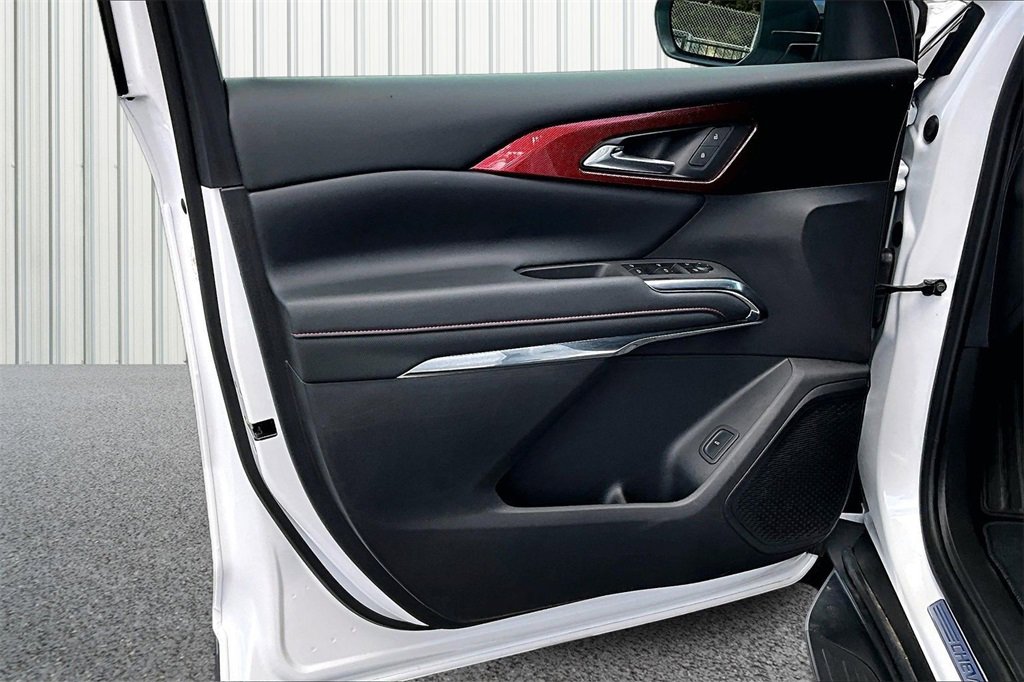 Used 2025 Chevrolet Traverse Z71 w/ Driver Confidence Package image 16