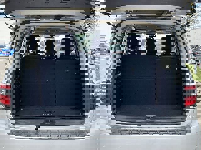 Used 2022 Nissan Armada SL image 31