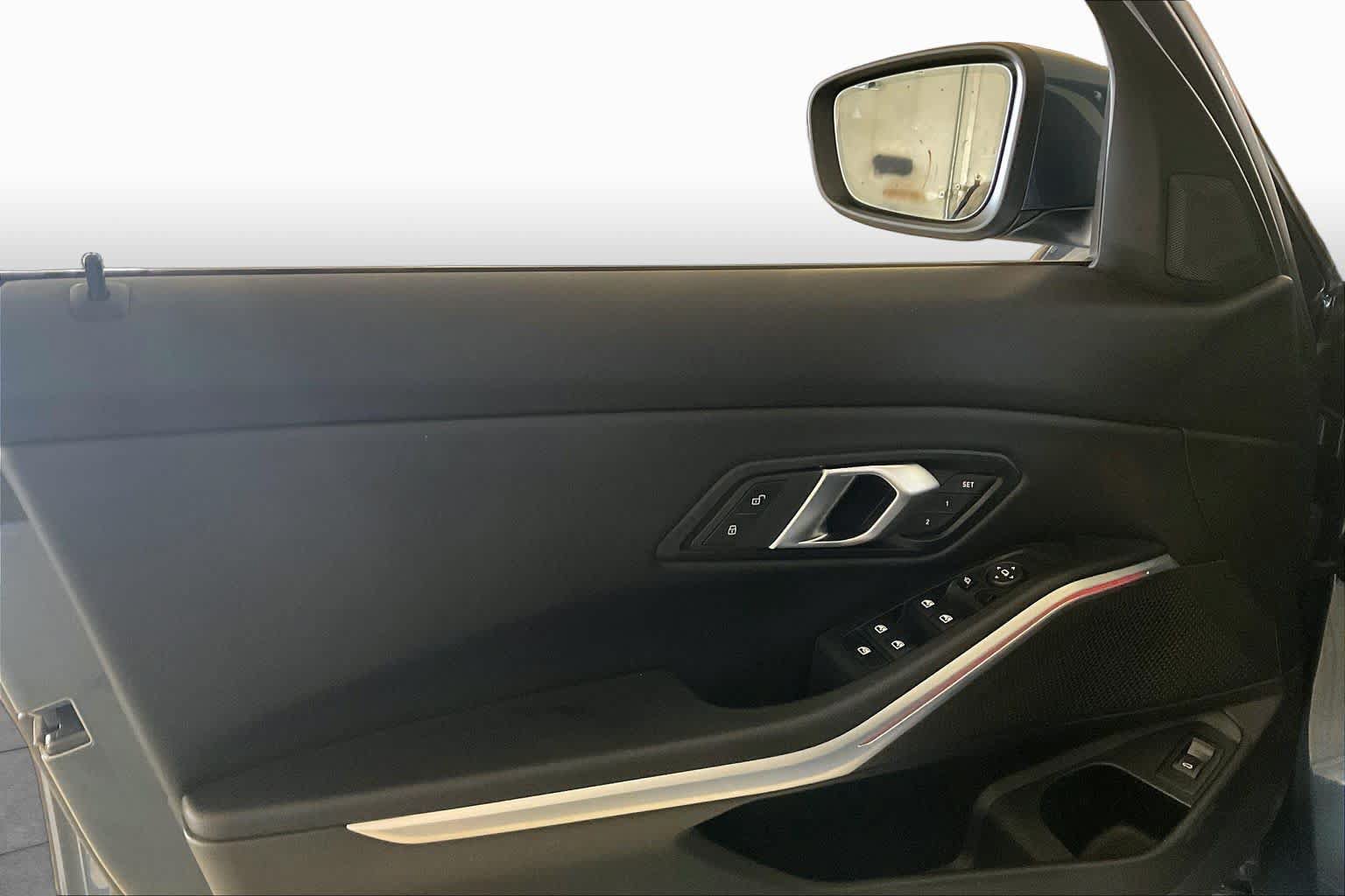 Used 2025 BMW 330i Sedan RWD image 20