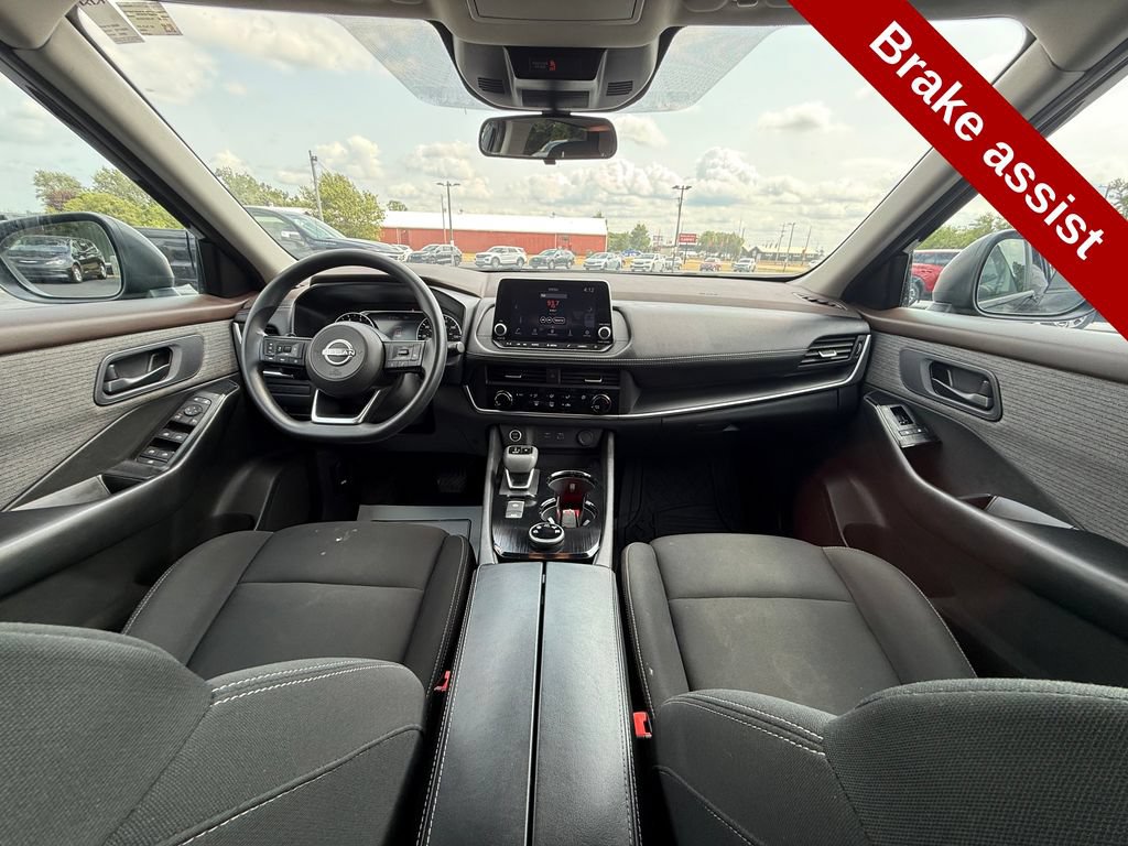 Used 2023 Nissan Rogue S AWD/4WD image 40