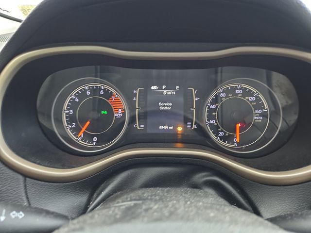 Used 2018 Jeep Cherokee Latitude w/ Altitude Package image 16