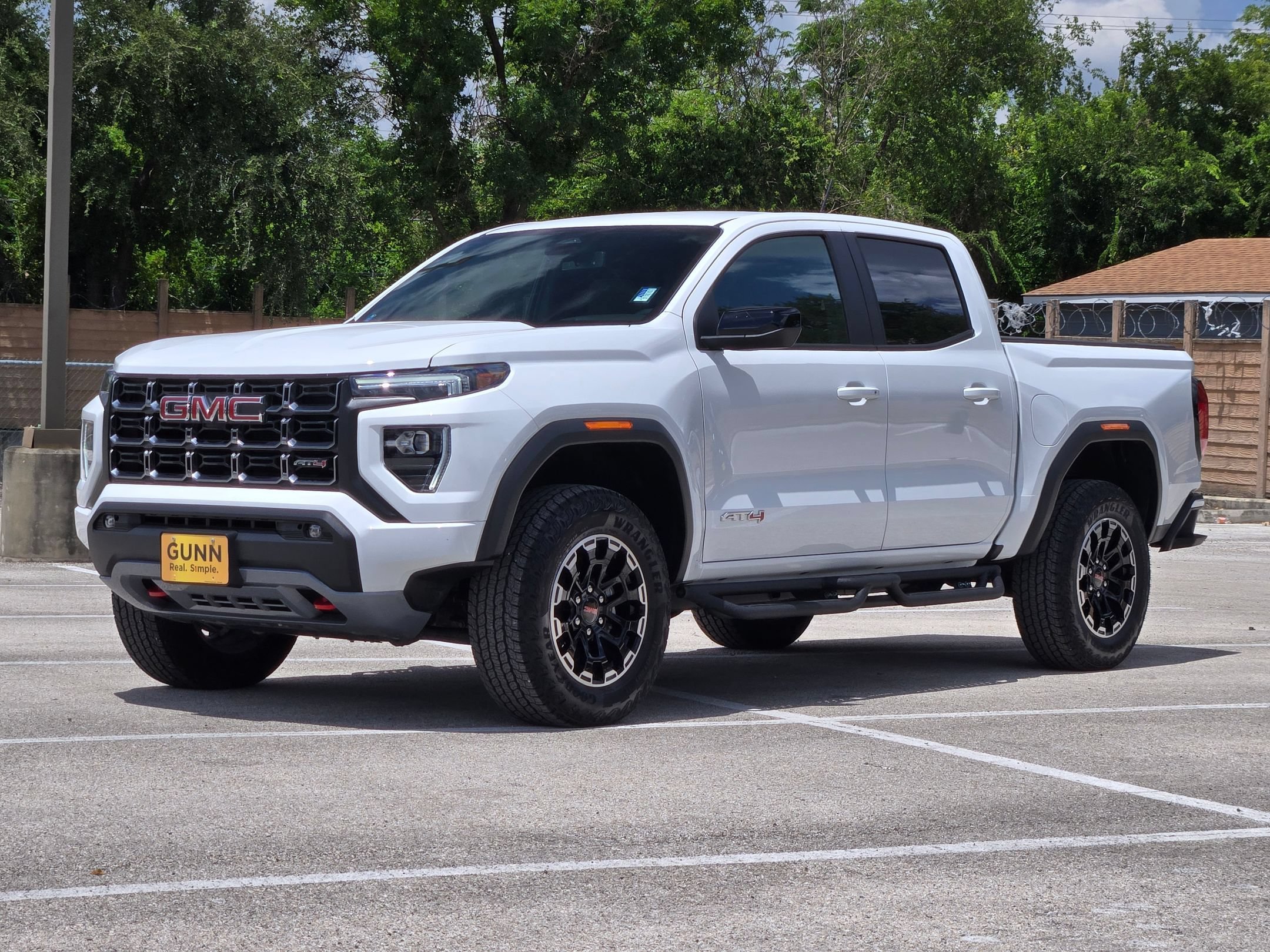 Used 2026 GMC Canyon AT4 w/ AT4 Premium Package AWD/4WD image 8
