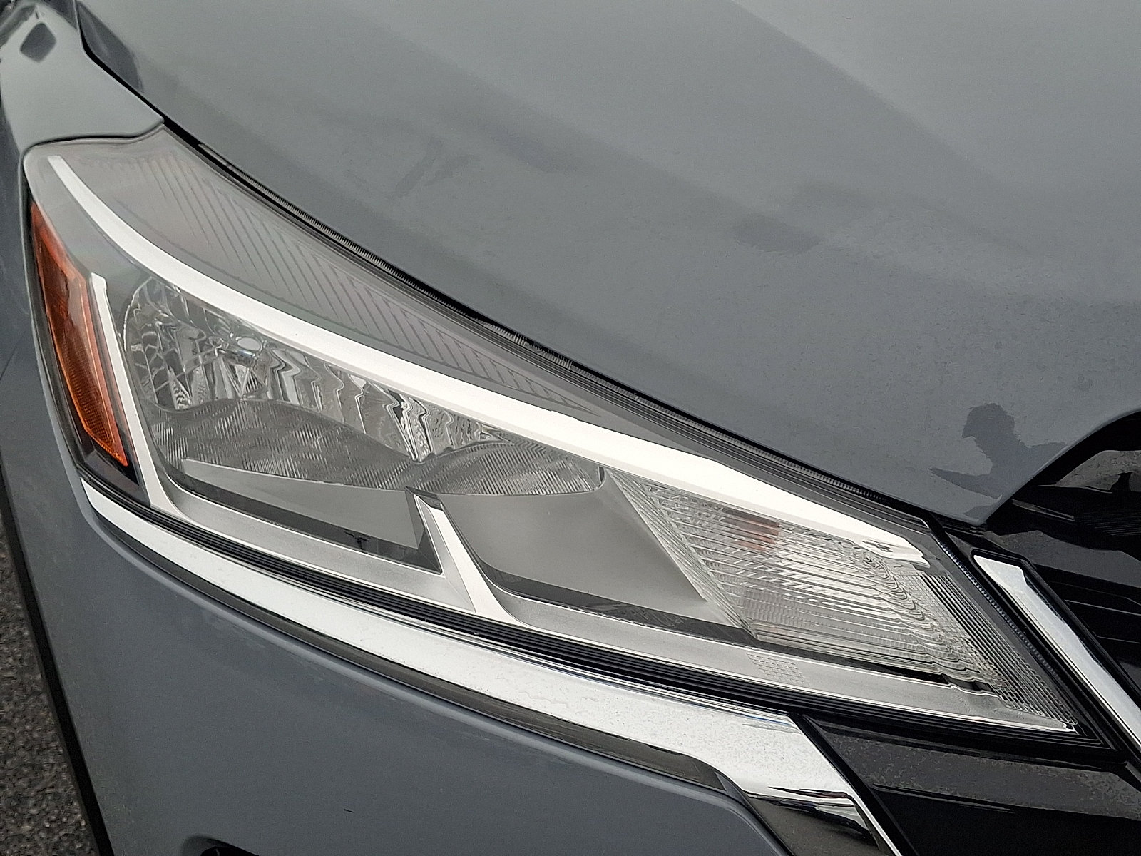 Used 2022 Nissan Kicks SV FWD image 9