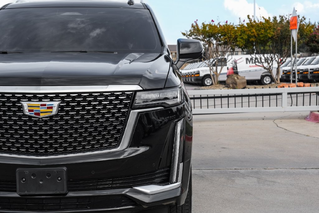 Used 2023 Cadillac Escalade ESV Premium Luxury RWD image 57