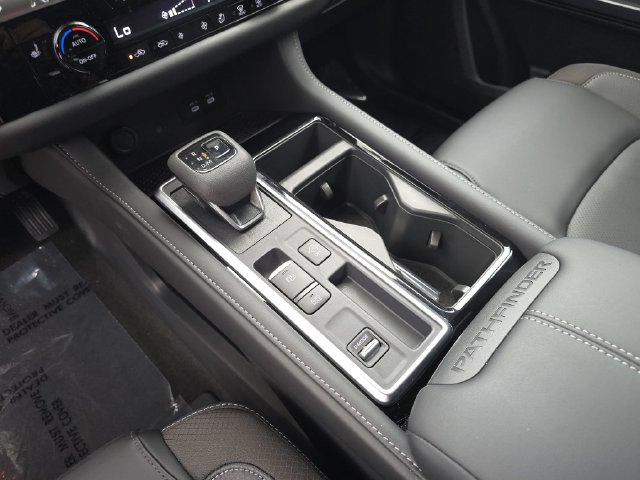 New 2026 Nissan Pathfinder SL w/ SL Premium Package FWD image 34