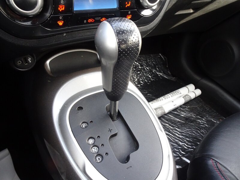 Used 2011 Nissan Juke SL AWD/4WD image 13
