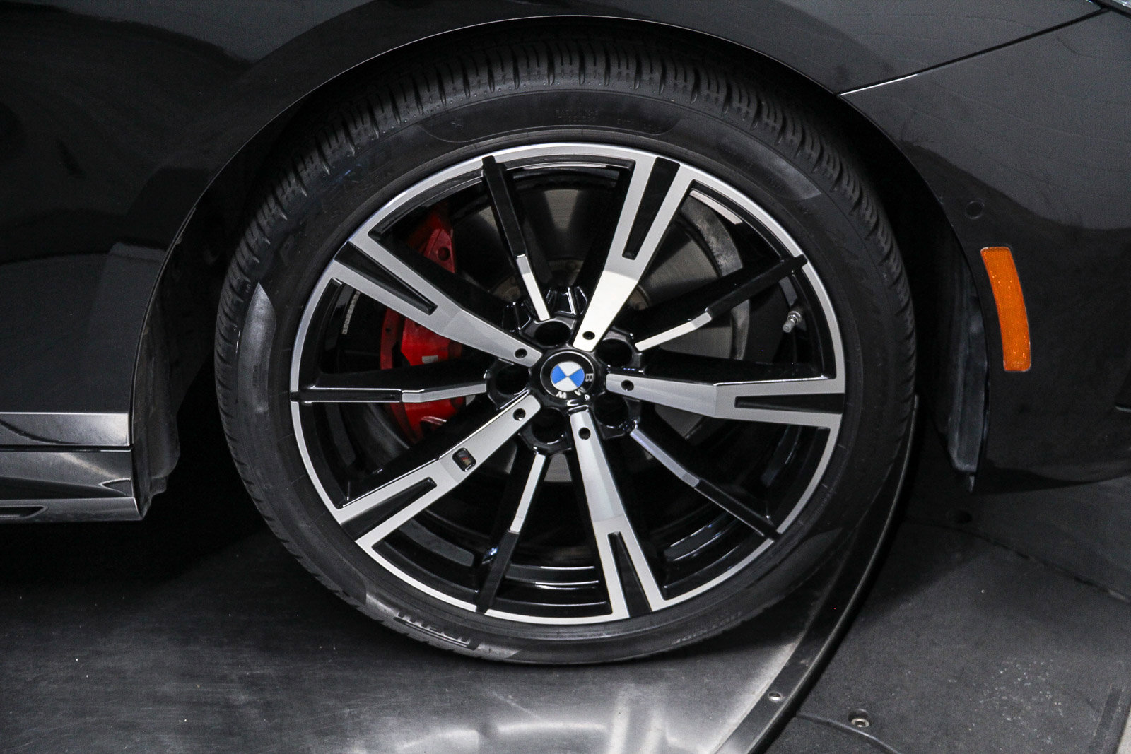 Certified 2024 BMW 530i 530i w/ M Sport Package image 9