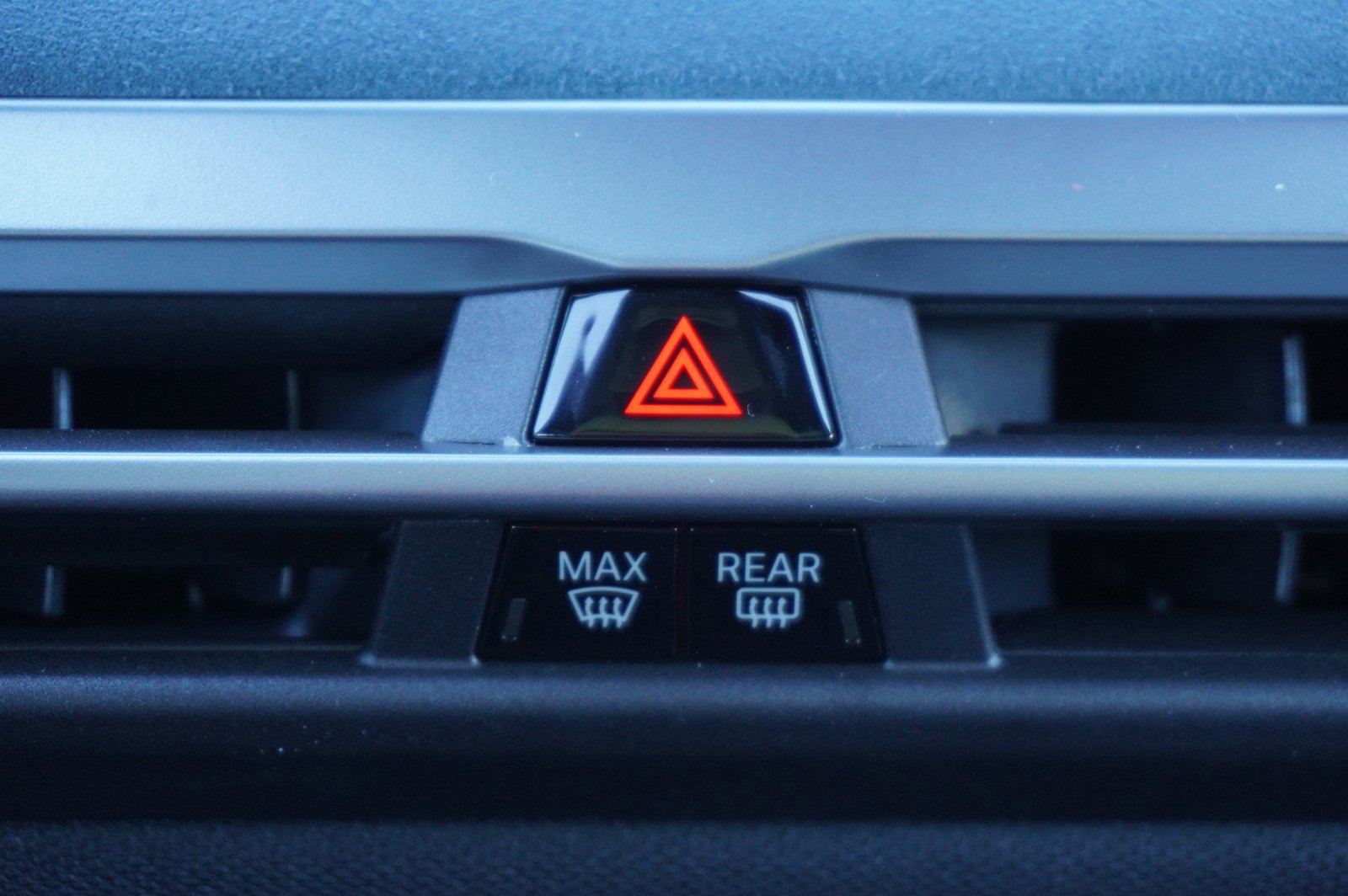 New 2025 BMW iX xDrive50 image 7