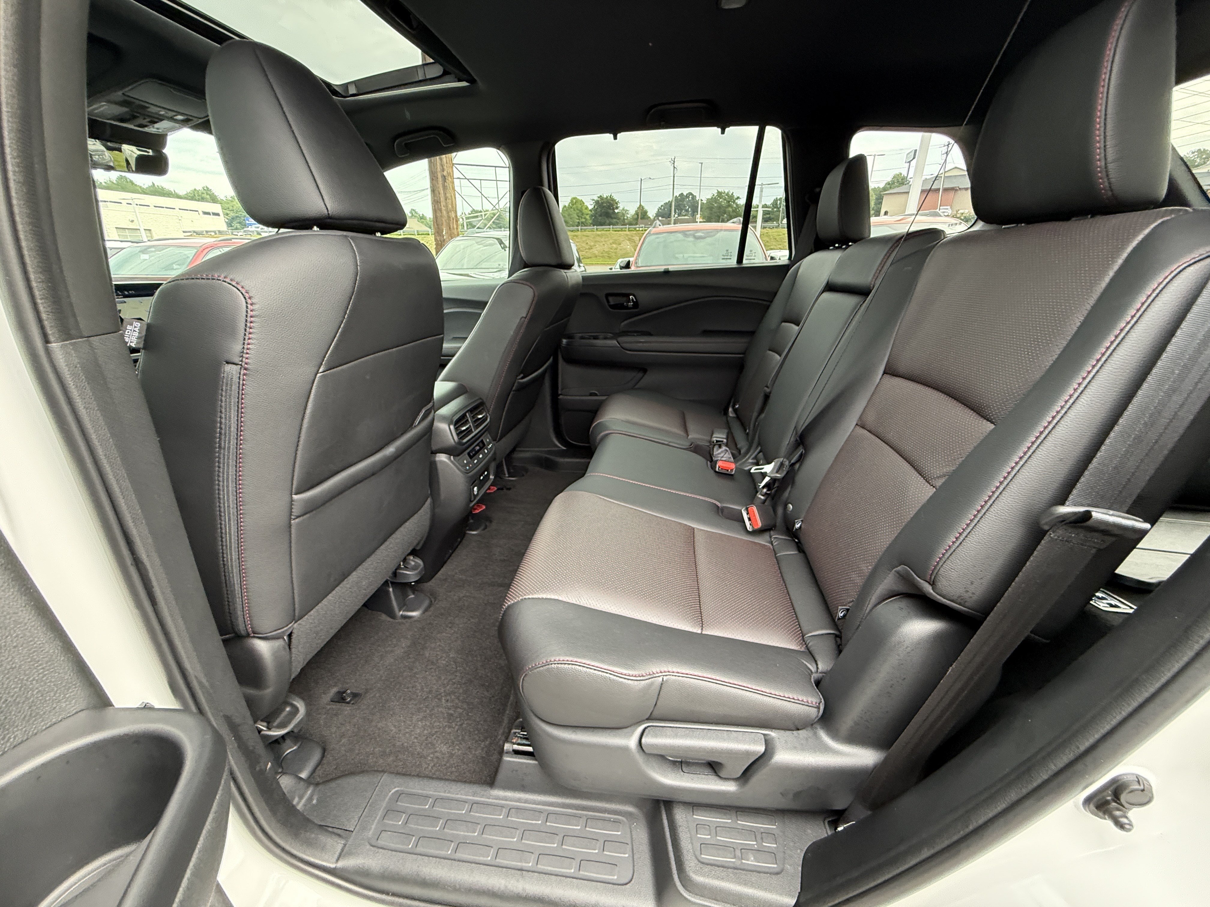 Certified 2024 Honda Passport Black Edition image 31