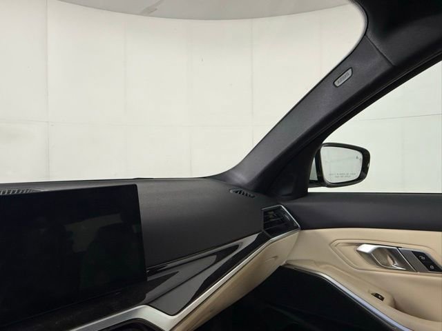 Used 2023 BMW 330i Sedan w/ Premium Package image 20