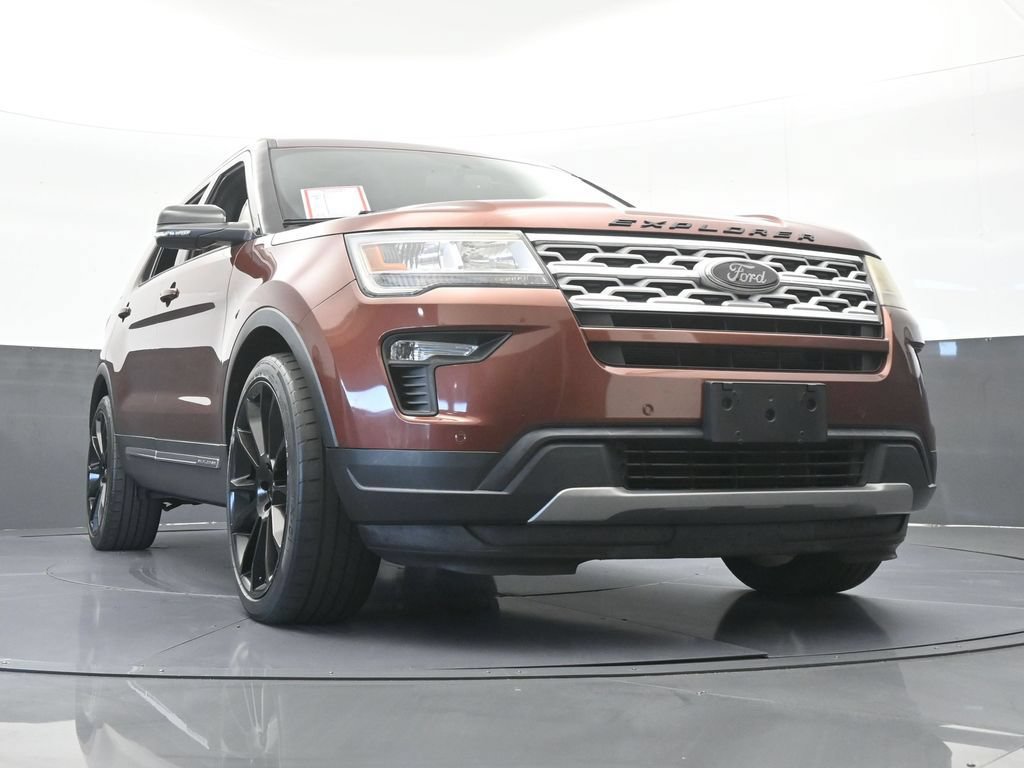 Used 2018 Ford Explorer XLT w/ Equipment Group 202A FWD image 61