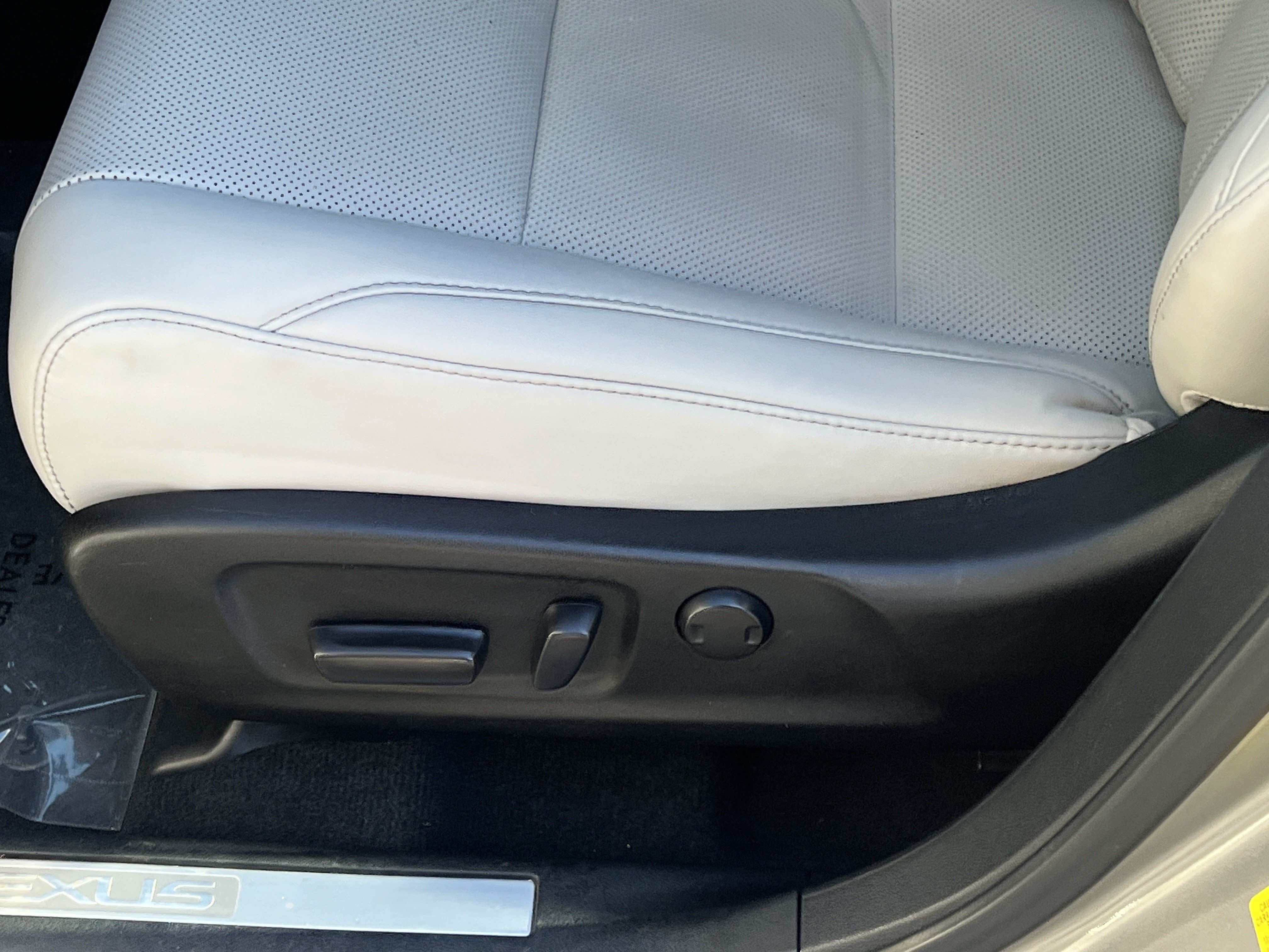 Used 2022 Lexus RX 350 FWD w/ Premium Package image 10