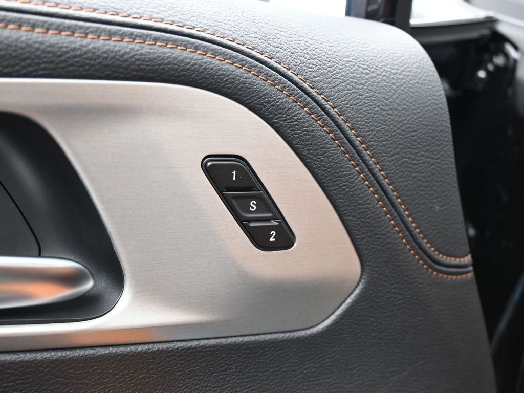 New 2026 Chrysler Pacifica Pinnacle image 18