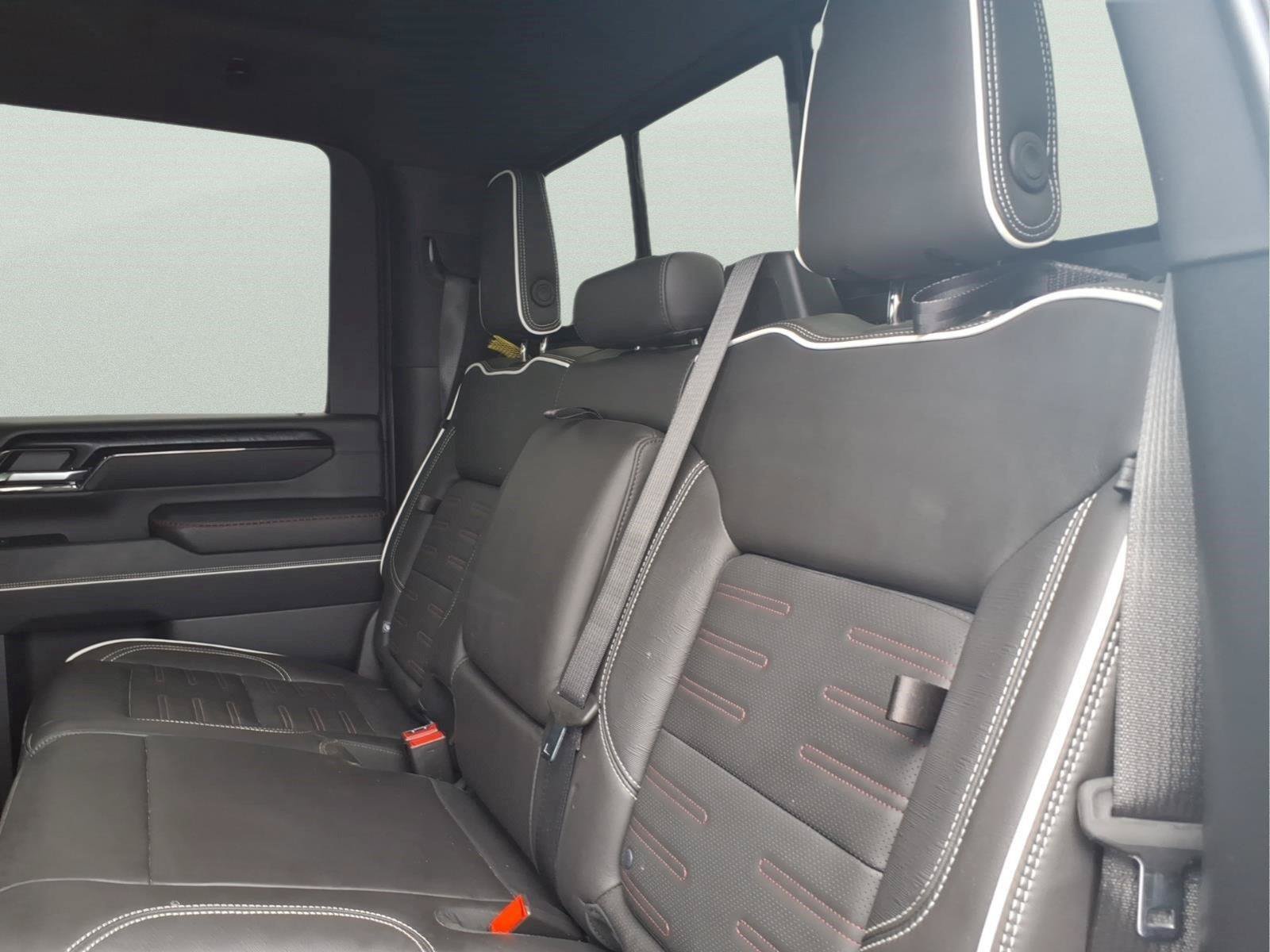 Certified 2025 GMC Sierra 2500 AT4X AWD/4WD image 13