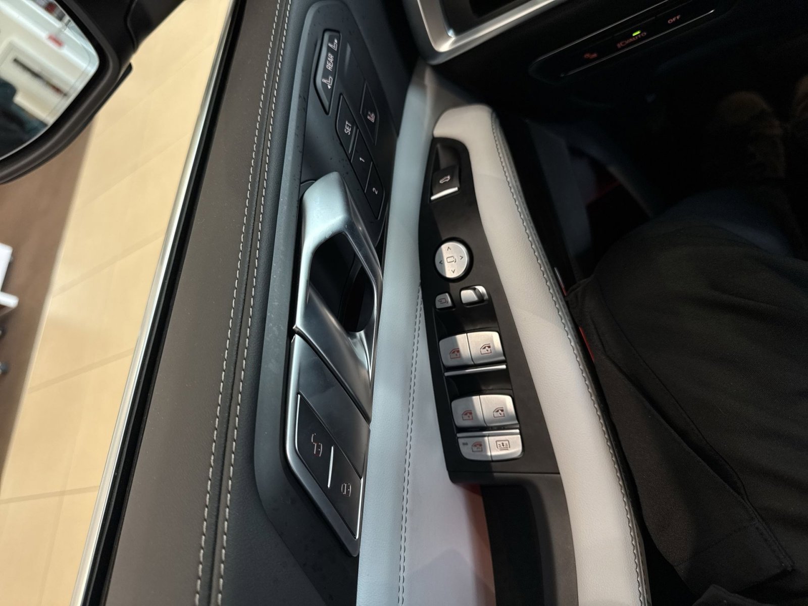 New 2026 BMW X7 xDrive40i image 9