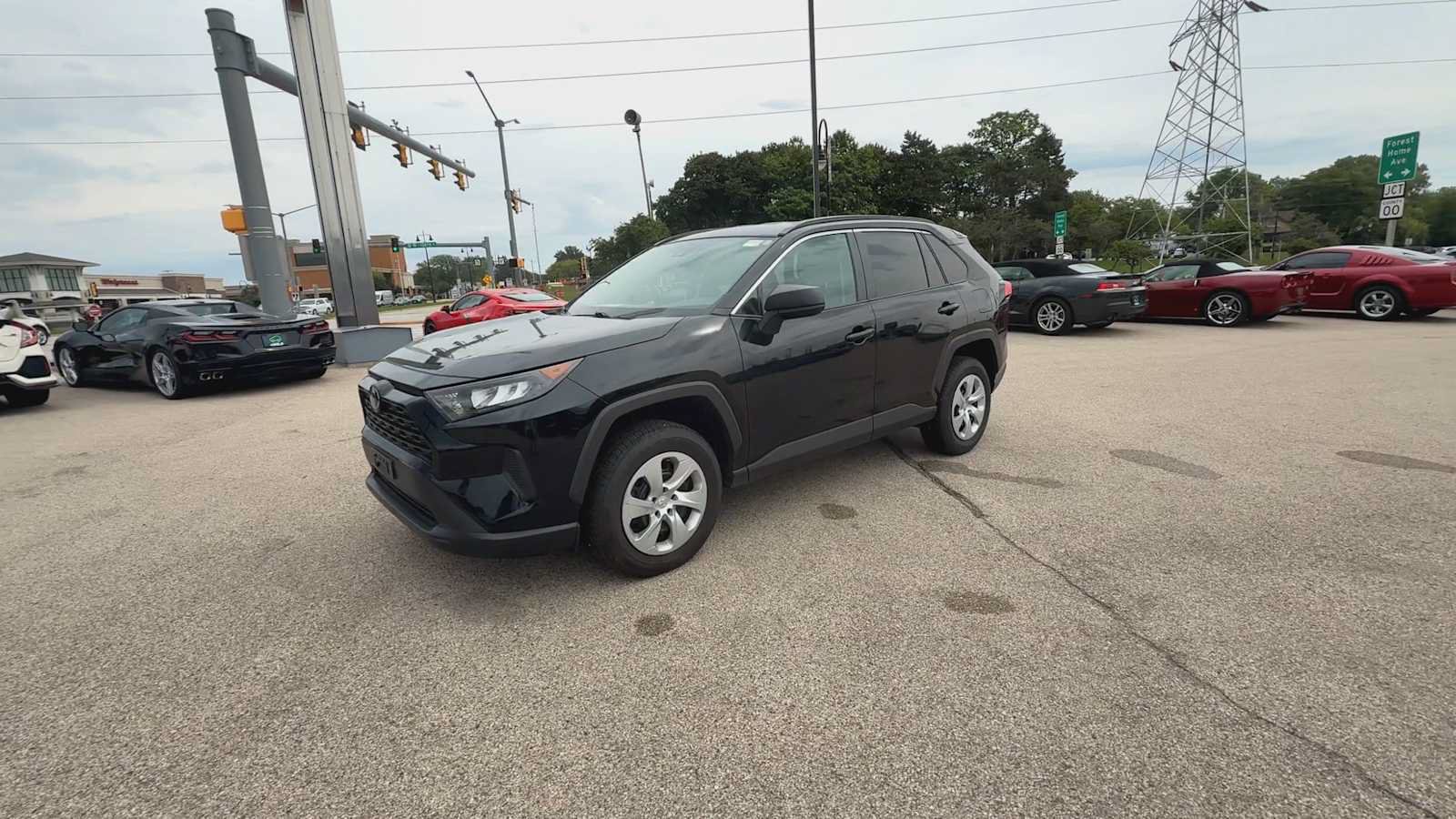 Used 2020 Toyota RAV4 LE w/ Carpet Mat Package FWD image 4