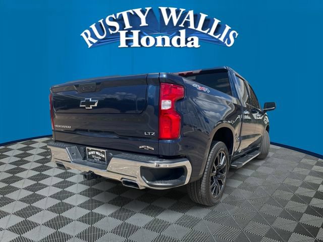 Used 2022 Chevrolet Silverado 1500 LTZ w/ Safety Package II AWD/4WD image 3