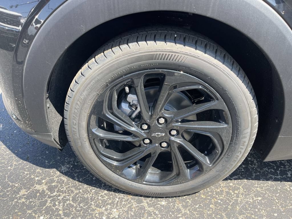 New 2027 Chevrolet Bolt RS FWD image 10
