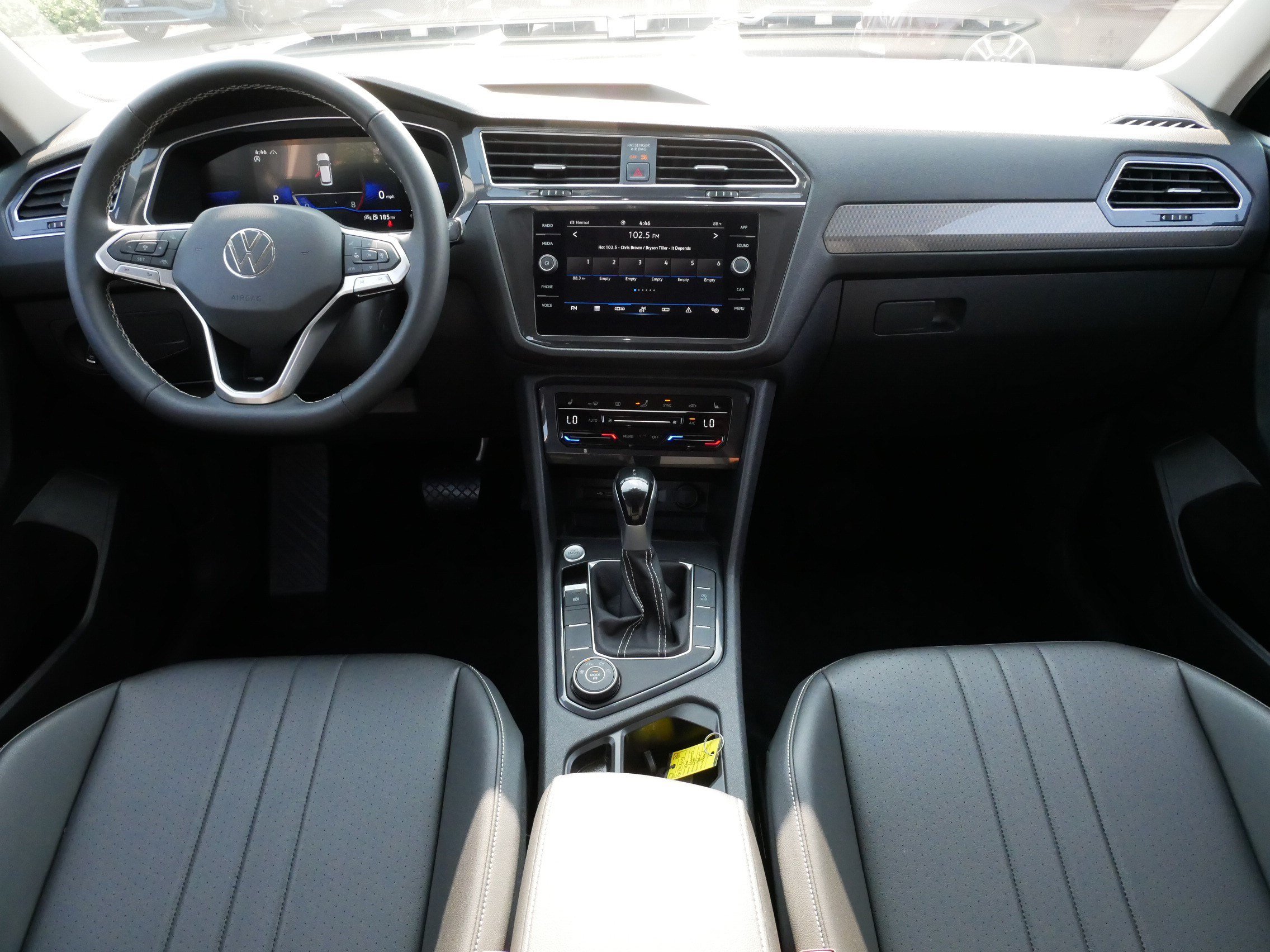 Certified 2023 Volkswagen Tiguan SE AWD/4WD image 10