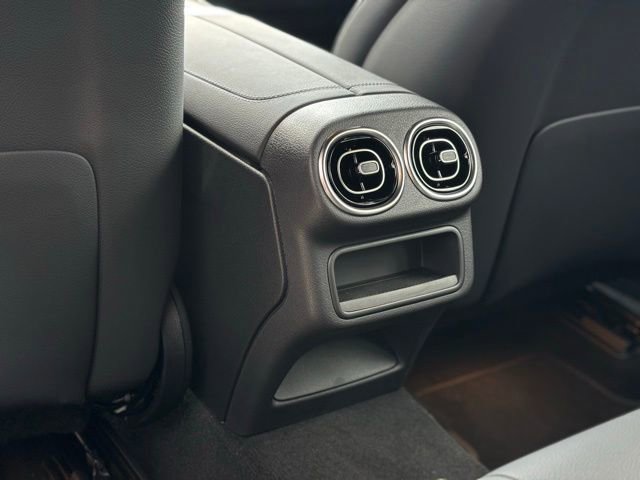 Used 2026 Mercedes-Benz GLC 300 4MATIC image 42