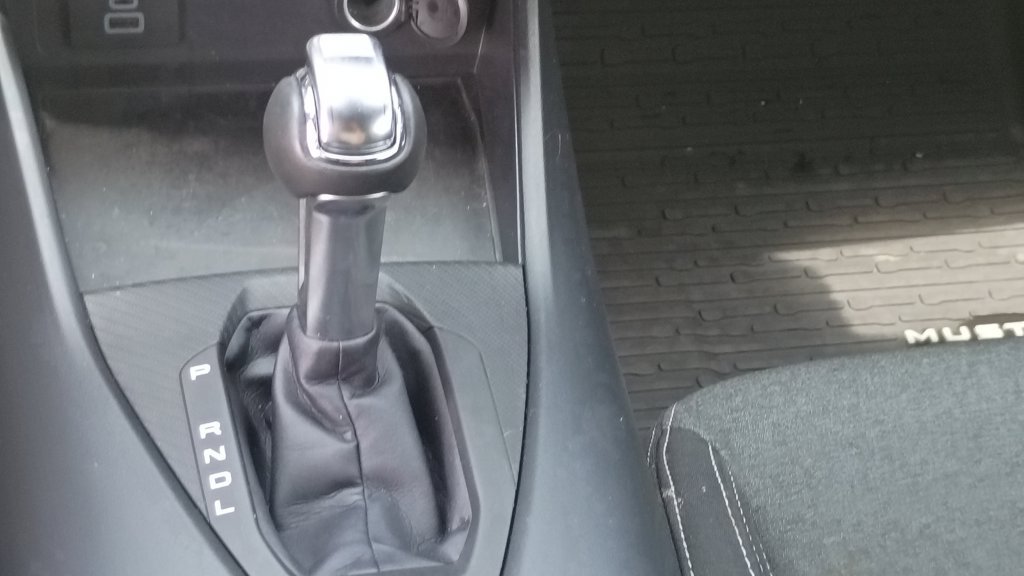 Used 2024 Ford Mustang Coupe RWD image 18