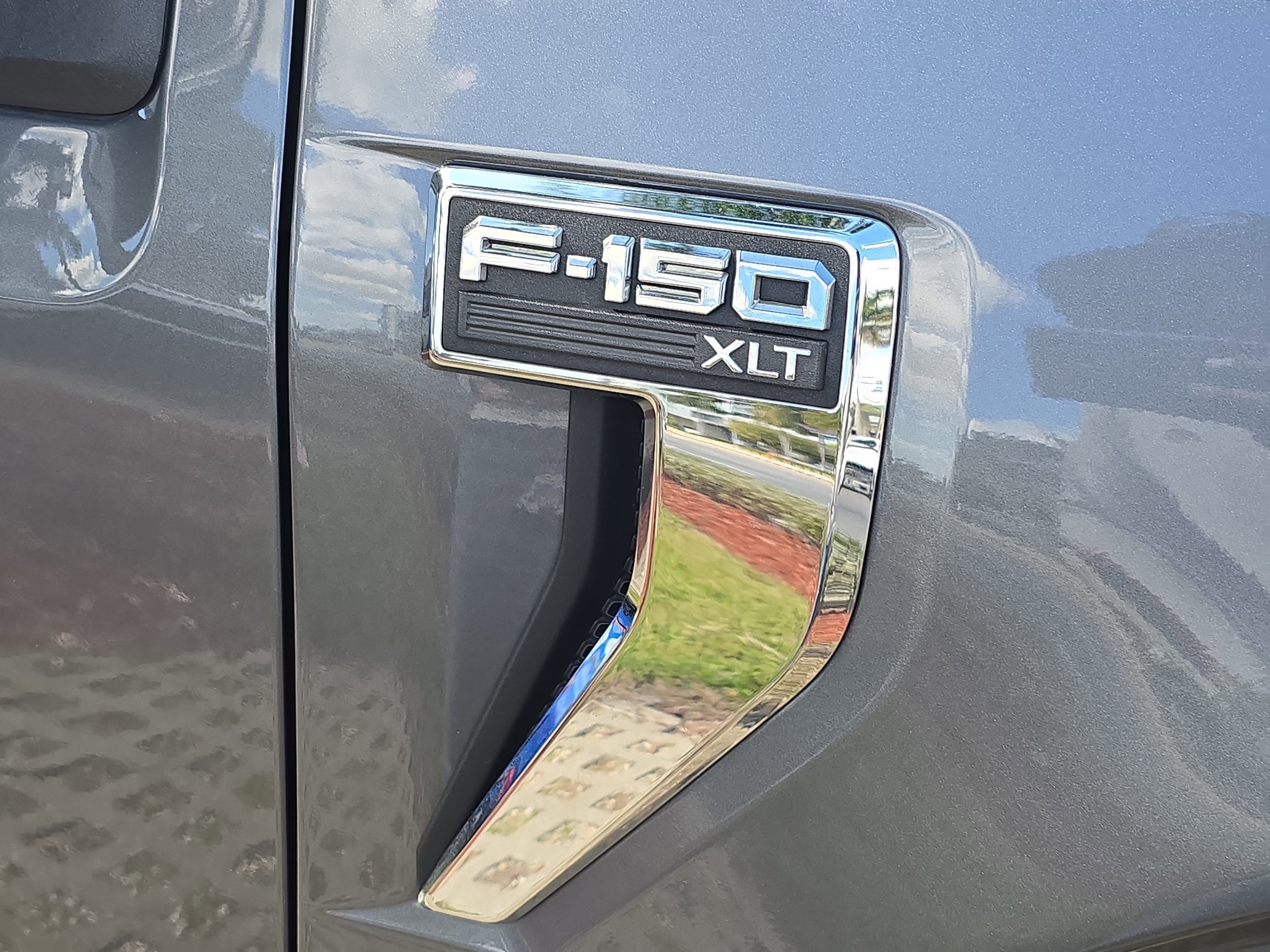 Used 2025 Ford F150 XLT w/ Equipment Group 301A Standard image 7